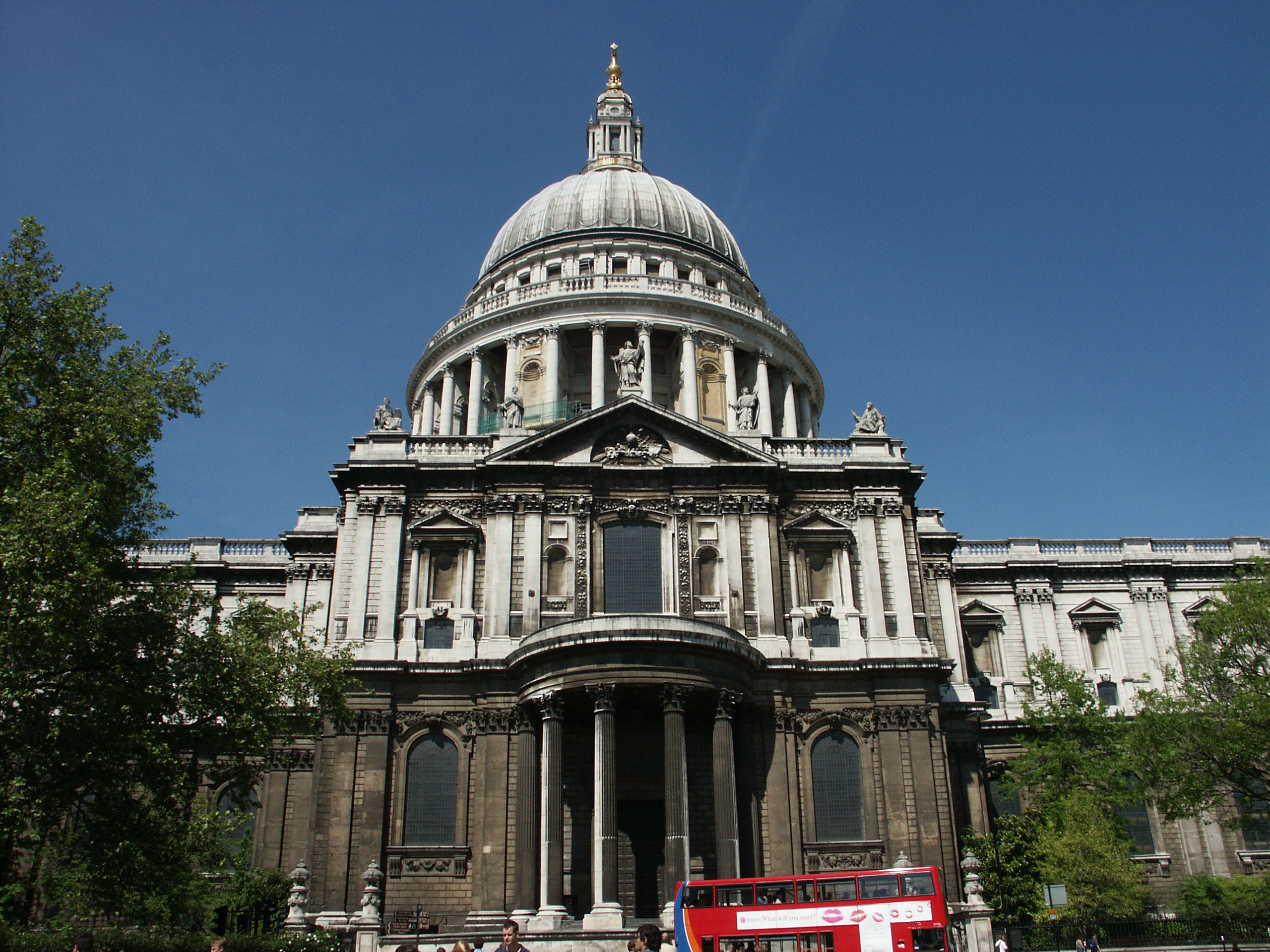 St. Paul's cathedral in London. Photo by <a href="http://www.flickr.com/photos/bruchez/">Olivier Bruchez</a>