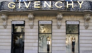 Store front at Givenchy in Paris. Photo by alphacityguides.