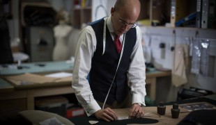 Tristan Thorne, Under Cutter at Dege & Skinner cutting a bespoke suit.