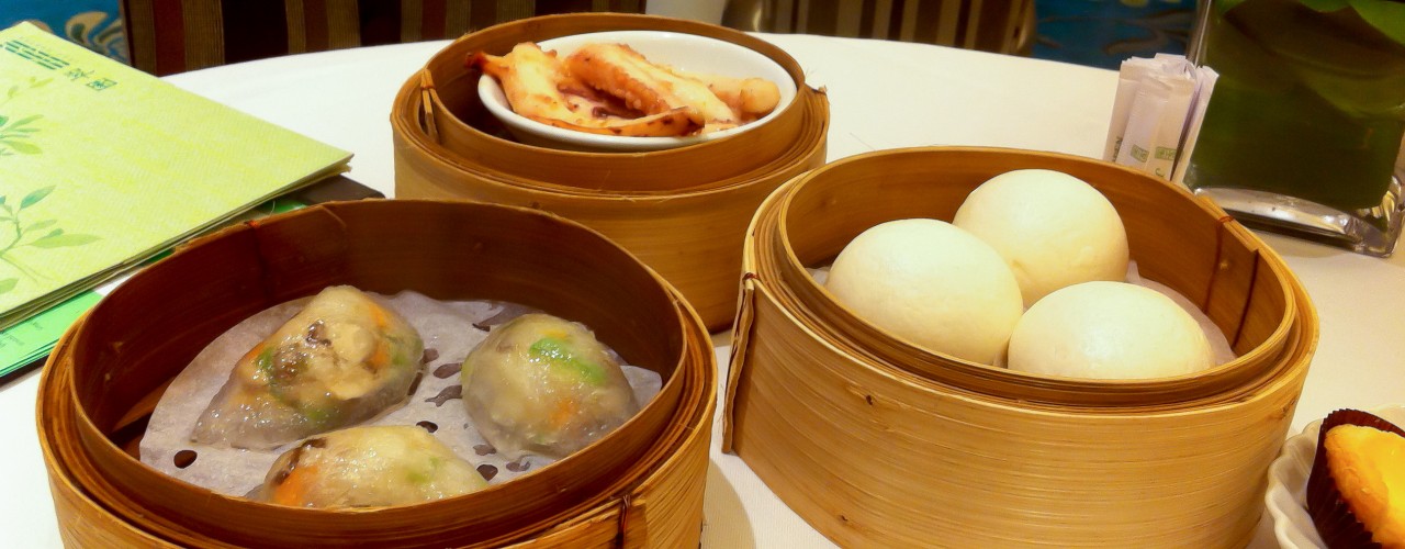 Dim Sum spread at Crystal Jade in Hong Kong. Photo by alphacityguides.