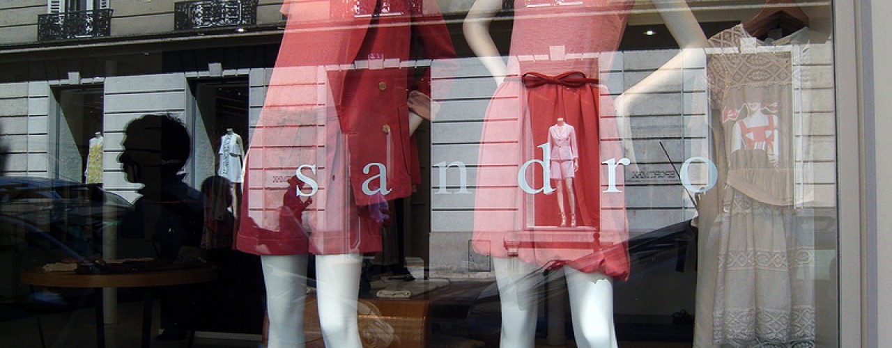 Window display at Sandro in Paris. Photo by alphacityguides.