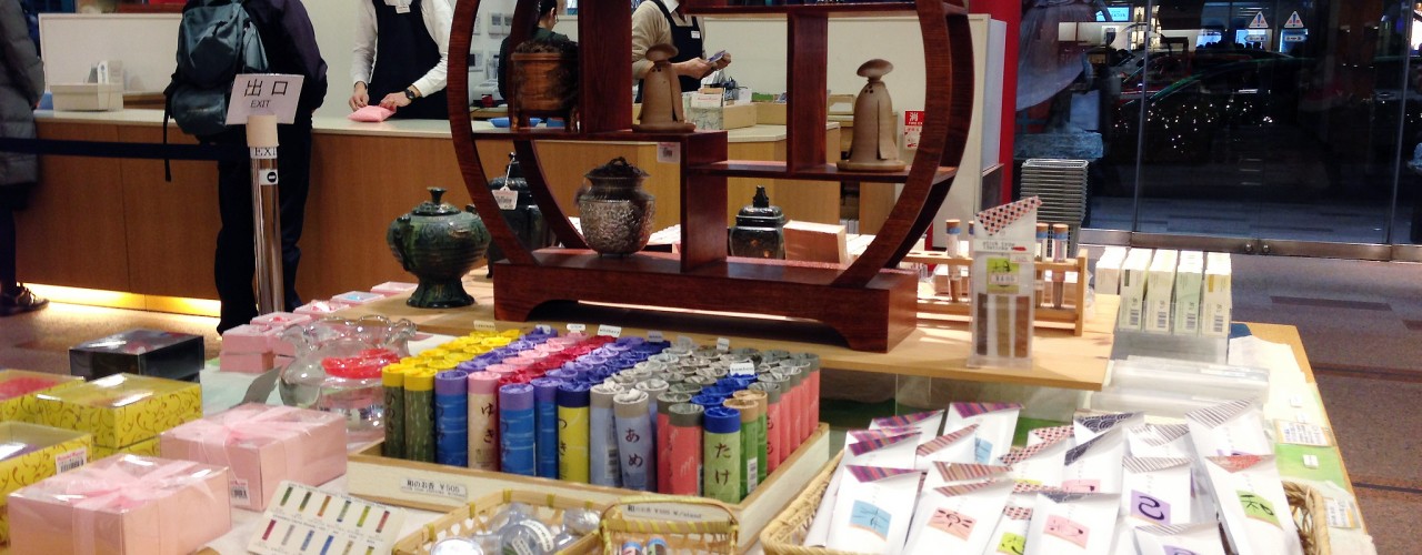 Japanese souvenirs at the Oriental Bazaar in Tokyo. Photo by alphacityguides.