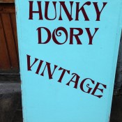 Hunky Dory Vintage in London. Photo by alphacityguides.